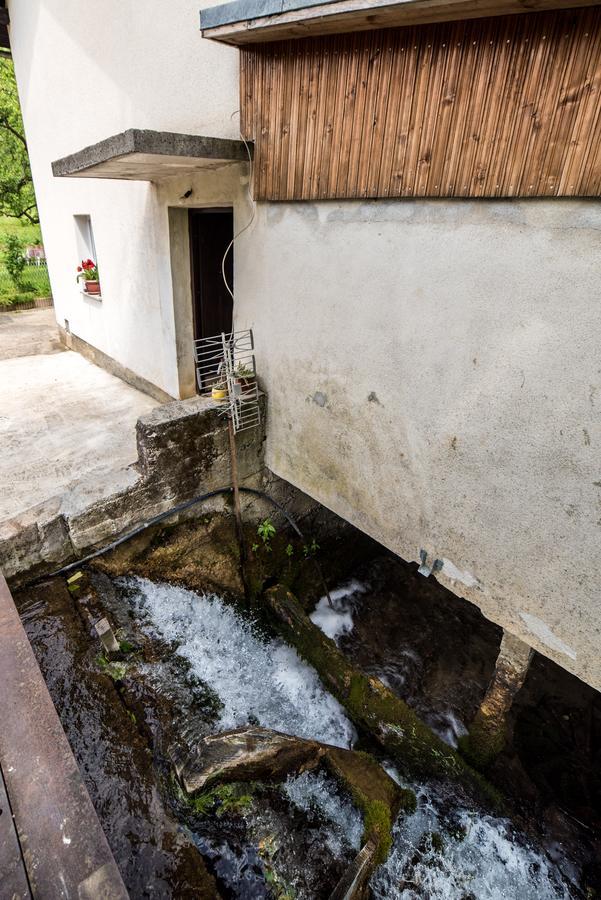 Eko House Dobrenica Villa Bihac Bagian luar foto