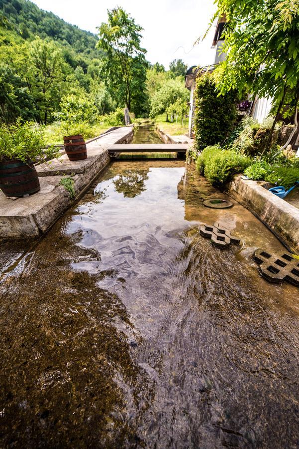 Eko House Dobrenica Villa Bihac Bagian luar foto