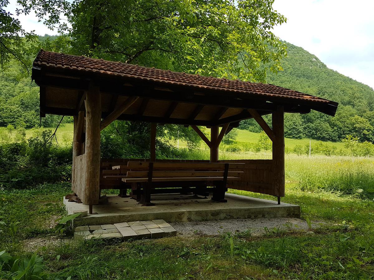 Eko House Dobrenica Villa Bihac Bagian luar foto